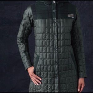 Patagonia Hooded Recycled Down Puffer Jacket